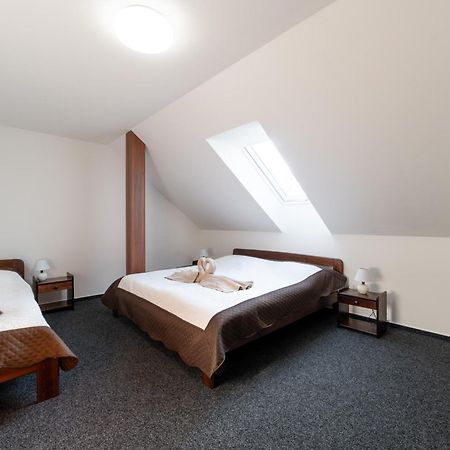 Cechuv Dvur Hotel Louka  Kültér fotó